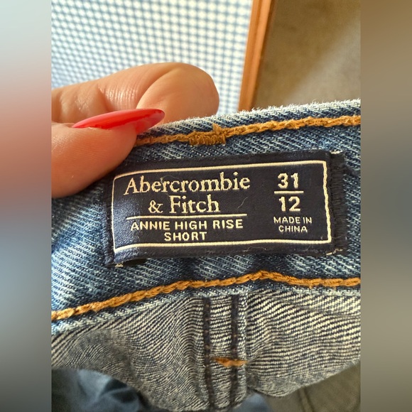 Abercrombie & Fitch Denim Shorts - Picture 3 of 3